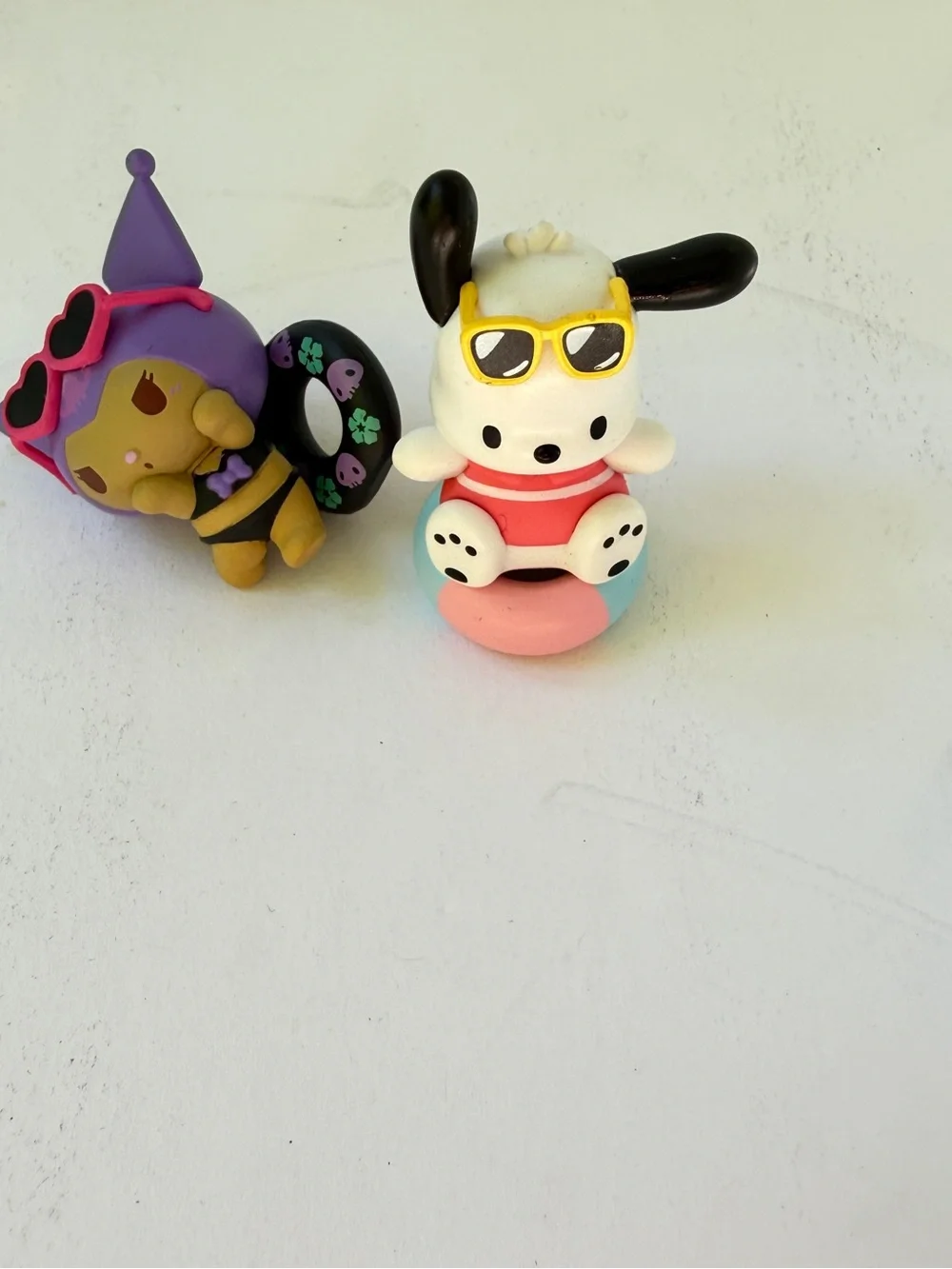 Sanrio Characters Summer Vacation Kuromi and Pochacco 1